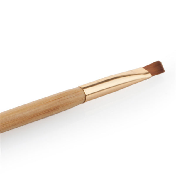2-in-1 Eyebrow and Shadow Solution Brush