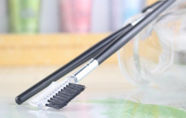 Professional Eyebrow Beauty Brush
